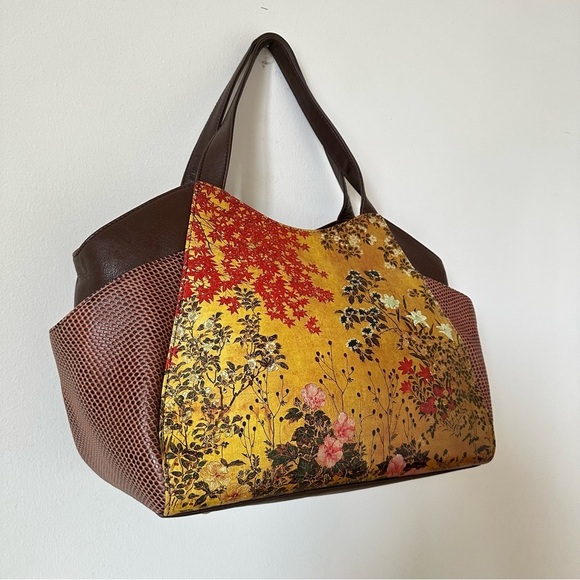 Icon Los Angeles Brown Leather Tote Bag Floral Design - Picture 2 of 8